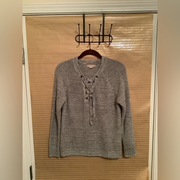 IT’S OUR TIME~WARM SWEATER/ BLOUSE~GREY~SMALL - Picture 1 of 8